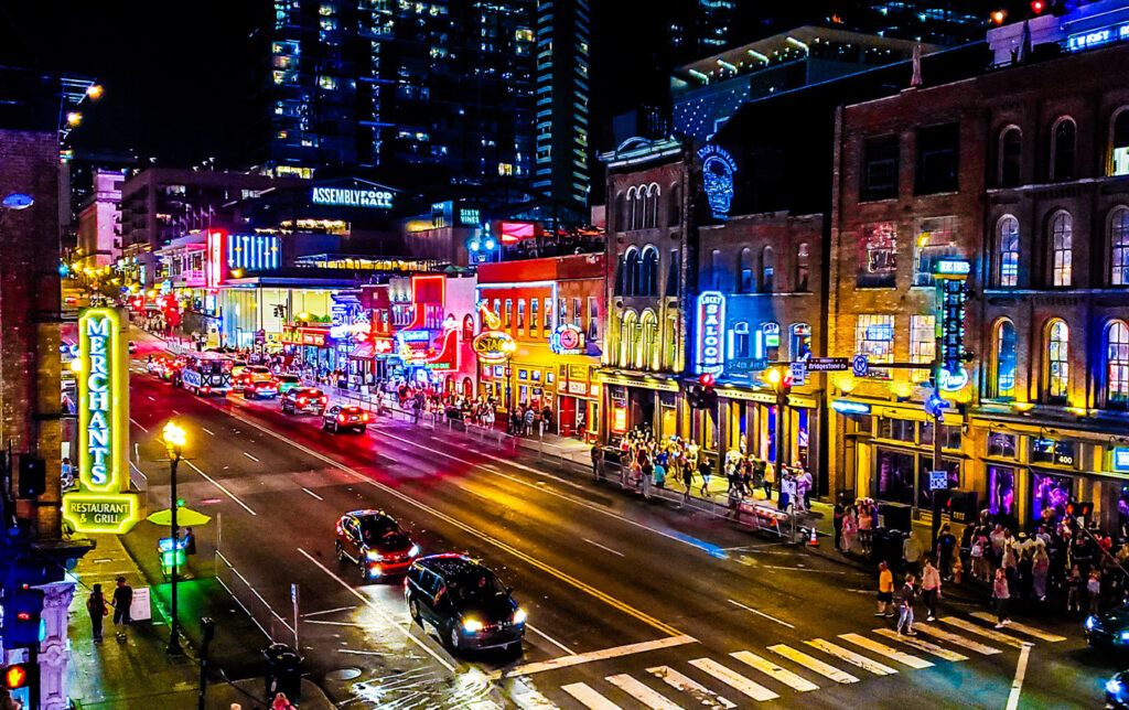 Nashville city, broadway at night